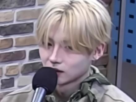 相沅提及感谢羲承
即使作为素人生活时也一直主动联系…🥹数不清的美谈 羲羲就是这样一款天使🤲🏻#李羲承 #heeseung #李相沅