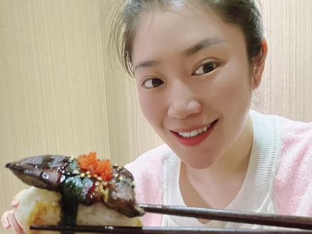 超好吃的鹅肝手握,绝绝子,给大家支棱起来#抖音美食创作人 #抖音心动餐厅 #抖音小助手