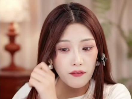 年底吃席就这两款发型,简单好看#过年发型 #高马尾 #高丸子头