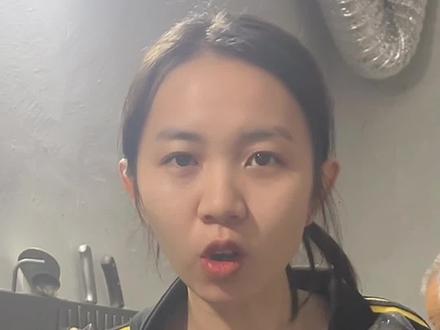 网友教我煎鱼,终于学会了,精神也…… #抽象女 #日常vlong #煎鱼