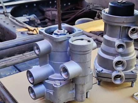 半挂车牵引车最怕踩刹车主挂刹车不同步,出现这种情况该如何调节过气量!#半挂车 #卡友 #货车司机 #巨量千川 @巨量千川