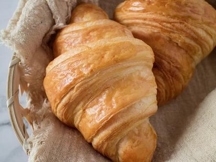 教你做层层酥脆的可颂牛角包,原来手工开酥也没那么难 #可颂