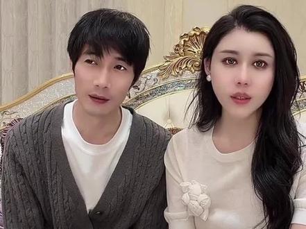 因为小时候经历过的不幸,所以我才更懂得婚姻的珍贵,不敢轻易分开,更不想让我的孩子再体会那种痛苦。我怎么样都可以,但大宝、二宝两个孩子是我的底线#猫七七#黛莱皙#尚将军 #温情瞬间