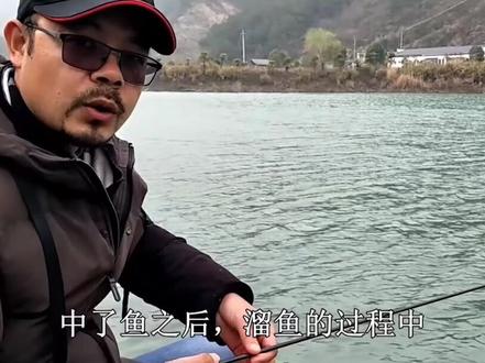 钓鱼人老是断杆稍?大部分都是使用习惯的问题,注意这两点,保护好脆弱的杆稍。#钓鱼技巧 #钓鱼技巧 #分享钓鱼知识