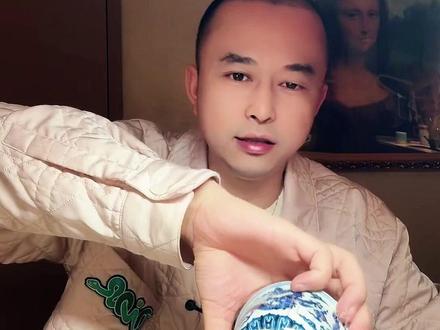 张雪机车夺冠火遍全球,粉丝喊话给他摩托车冠名介白 #十七💤#介白#介白岩茶#十七哥#张雪机车 @十七💤 ⁵⁰² @介白