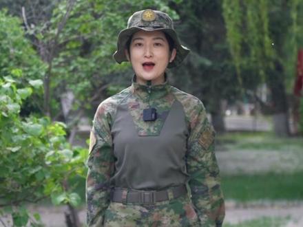 “蛙服”来啦!带你解锁21式丛林迷彩蛙式作训服着装小细节,你学会了吗?(成剑 袁家傲 杨安喆 徐可 罗凯健 耿顺乾)