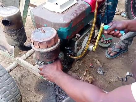 单缸柴油机, 机油泵柱塞安装过程。 #单缸柴油机 #维修工 #技术活 #农机