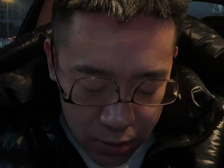 你们生完二胎后,日子过的还好吗 不好意思,这期视频有点负能量……最近实在是压力有点大,可能年纪大了,精力真的是跟不上了,好累啊……#哼哼爸爸#哼哼成长日记#二胎 #二胎后的生活 #你会生二胎吗