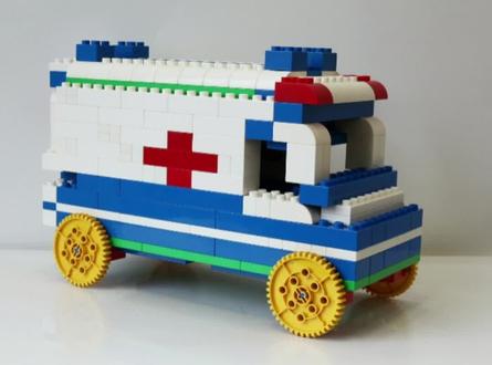 #乐高搭建 #亲子互动 #乐高大颗粒 救护车#儿童玩具 #抗疫#救助#大白#疫情#第32课救护车(大颗粒积木建构5+)