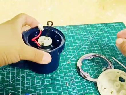 摩飞榨汁机故障机头拆解#摩飞 #摩飞榨汁机 ##手工拆解 #拆解 #动手能力 #手工diy #手工 @抖音小助手 @DOU+小助手