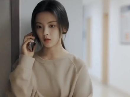 “ 在我手机没有网络的这8个小时里,他跟我坦白了一切”#没网的八小时他坦白了一切 #图书馆30秒VS飞机失联8小时 #杨超越#异国恋 #杨超越