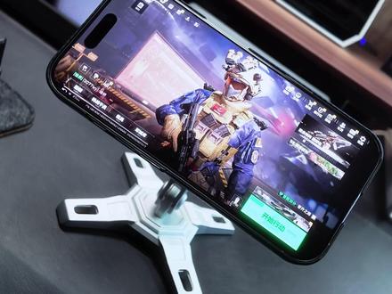 能防止冷凝水的智能散热器,这才是手机散热器的完全体,就是这款飞智B9X,智能降温不伤机!#飞智 #飞智B9x #手机散热器 #飞智散热器 #三角州行动