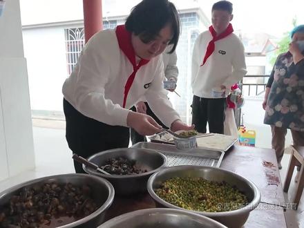 陈伯现身北京嫣然天使儿童医院,又瞒着粉丝偷偷做好事 #陈伯全能王 #陈伯 #爱在嫣然 #嫣然天使儿童医院 #陈伯名场面
