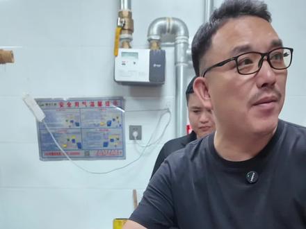 学到了要教人,赚到了要给人。 不私藏、不保留。