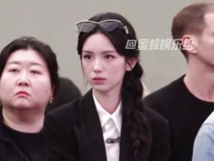 真的好恐怖啊,周也被长期蹲守偷拍监视!#周也 #周也恋情