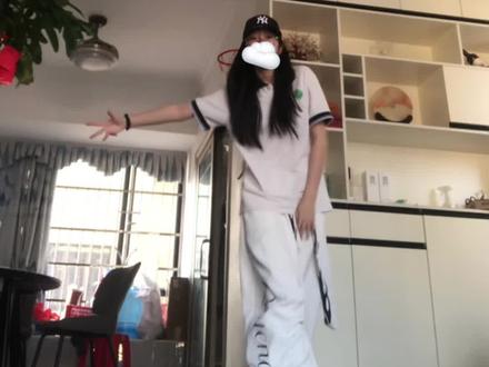 #Yyiwon编舞 #rideit #抖音潮流舞蹈地图 #原创编舞 #舞蹈教程 一放学就回来录分解了 进度条自拉 谢谢喜欢