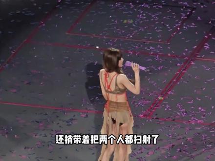 一个演员来开演唱会,却被全网质疑从造型到歌曲纯抄袭,无原创? 能1个动作就登上10条热搜的也只有这个狠人:赵露思!#赵露思 #jennie #演唱会 #音乐 #抖音精选