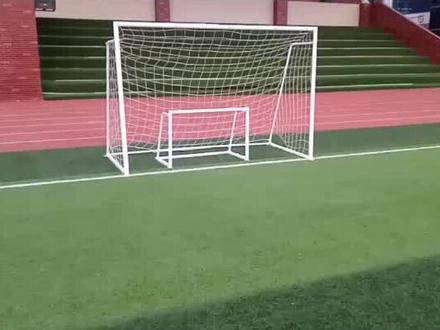 学足球的孩子应该知道足球门的大小,禁区的尺寸,场地的尺寸这些常识。#校园足球 #足球青训 #dou上热