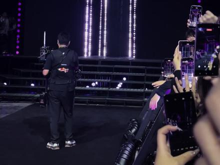 我们打瓦的就是这么帅#张凌赫 #无畏巡回广州站 #2026vctcn起点赛 #张凌赫无畏契约 #无畏契约新春表演赛