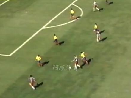 足坛历史最黑暗时刻,只因打进乌龙球而失去生命!#足球的魅力 #体育精神 #乌龙球