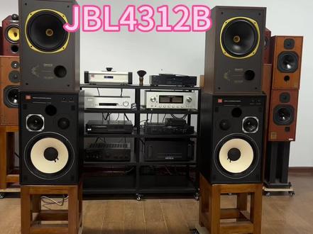 JBL4312B 上线!
12寸低音|三分频监听
中频毒、高音亮、低音稳
一听沦陷,再听沉醉
还原录音棚最真实的声音
#hifi #JBL #发烧hifi #音响发烧友 #功放音响
