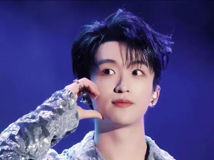 黄子弘凡北京鸟巢演唱会首轮开票已经落下帷幕,还有二开,二开应该怎么抢?#黄子弘凡 #黄子弘凡演唱会 #黄子弘凡北京鸟巢演唱会 #鸟巢