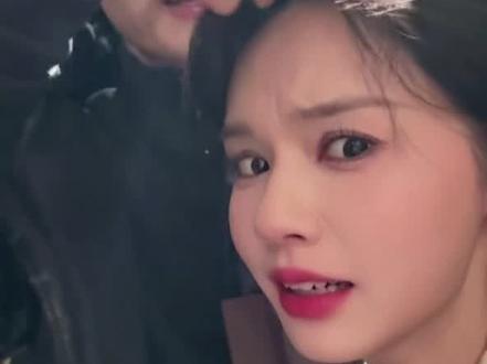 惊鸿一瞥之掀刘海的故事,添祥果然是魔丸来的,掀刘海好玩吗?刘念陈添祥果真是小学鸡搭档没错了。#刘念 #惊鸿一瞥 #直播录屏分享