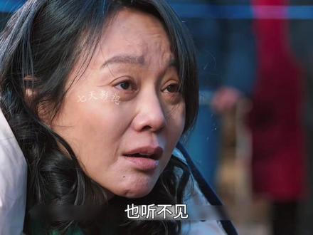 任美艳做梦也不会想到,找了二十年的闺蜜竟然被关在地窖里#隐身的名字 #闫妮 #董洁 #新剧热播来袭#隐身的名字反转连连看