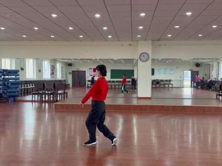 2022年春期《木兰单扇38式规定套路》