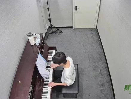 很强大的一个人,希望以后我也能向他学习到不被任何环境影响的超绝心态,加油吧!#tf四代 #杨博文