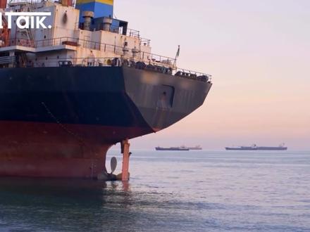 美国海上抓捕“影子油轮”,追了24小时也未追到 #硬核深度计划 #零基础看懂全球 #抖音精选 #有用内容创作计划 #青年创作者成长计划