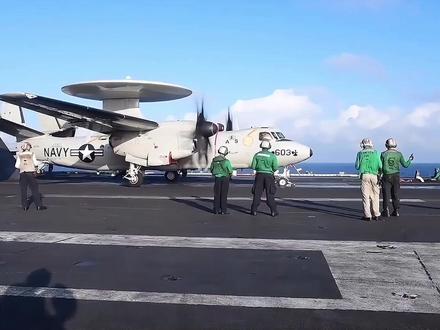 美国如对伊朗动武是否会陷入战争泥潭?历史已经给出了答案 美国随时可能会对伊朗发起打击,从现实因素和历史经验上看,伊朗很难抵抗美军的空袭,而且可能也很难下定决心放手一搏进行反击。#伊朗局势 #中东局势 #国际局势 #军事 #国际新闻