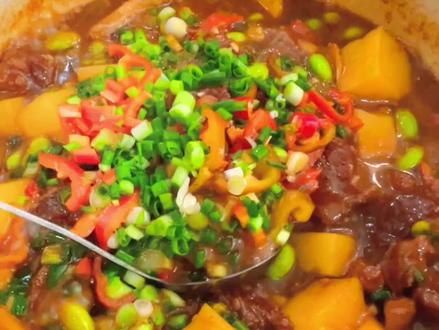 今天我来告诉你们什么叫心急吃不了热豆腐#跟抖音学做菜 #家常菜 #厨房里的欢乐时光 #炖牛腩 #妈呀太香了