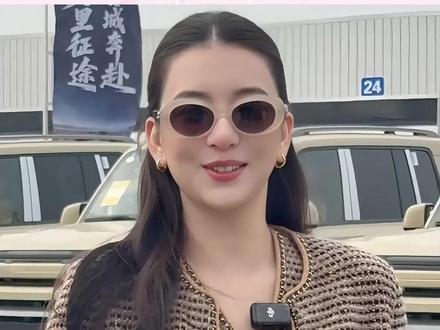 方媛坚持入住男生单人间,回应“配得感”后秒删 #方媛操作好难评 #五十里桃花坞6 #吃瓜群众 #娱乐评论大赏 #娱乐播报台