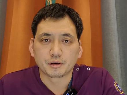 美托洛尔与比索洛尔的区别:差别不大,但是存在。对于心脏的beta受体的选择性是最主要的区别。有时和医生的认识也有关。可能比索洛尔乏力的情况少一些。肾功能不全尽量用美托洛尔。