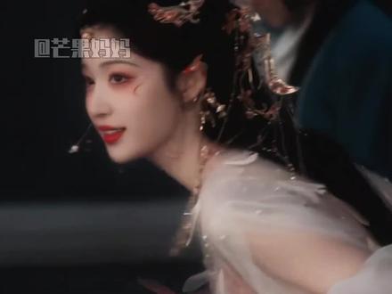 上一秒mommy下一秒baby,美丽和可爱楚然通通笑纳了#王楚然#庾晚音#成何体统#这一秒过火#路透