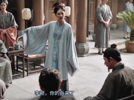 《家业》开播:看钮祜禄·祯手撕反派、玩转墨界商战!
#家业 #杨紫 #韩东君 #杨紫新剧对未婚夫心死的眼神 #家业裁员裁到大动脉