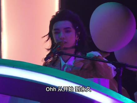 #华晨宇 #华晨宇演唱会 #疯人院
《疯人院》两岁啦!你们要的完整版来了!
#凭实力刷到的视频 #唱歌 #舞台 #音乐现场