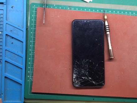 师傅手把手的教你OPPOa5屏幕更换、你学会了吗?