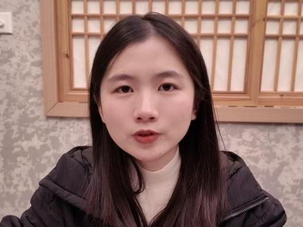 【事业兔X守护狐:尼克和朱迪关系的深层解析】 #疯狂动物城2 当独来独往的狐狸🦊遇上一心追梦的兔子🐰,他们之间建立的,是一场打破偏见的双向救赎。
尼克从一个看似散漫的“混混”,到为了朱迪的梦想走进警局——他的改变,源于生命中第一次有了“想守护的人”。那句轻描淡写的 “Love you, partner” ,藏着多少未曾言明的依赖与深情。
而朱迪,从农场小兔到动物城警官,她需要的从来不是一个普通的伙伴,而是一个能并肩作战、相信她理想的“战友”。尼克,正是那个陪她打破规则、拯救世界的人。
他们或许从未定义过彼此的关系,但那种“你是我生命中独一无二的例外”的联结,早已超越标签。❤️🔥#尼克 #朱迪 #亲密关系