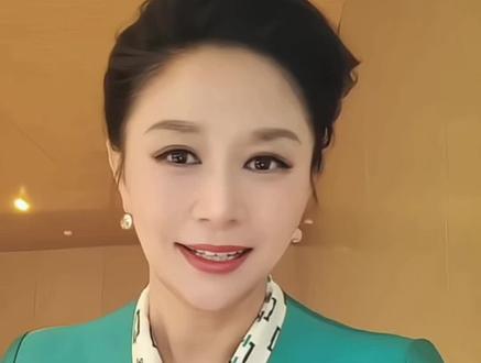 【从央视演播室初见,到WSBK两连冠!】#张雪 用十七年热爱与坚持,打破欧美日品牌长期垄断,让中国摩托、中国制造闪耀世界顶级赛场🏆🇨🇳