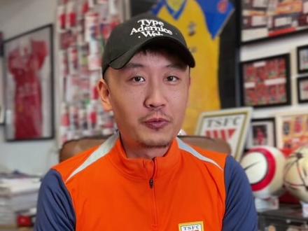 阿尔瓦罗即将牵手泰山 今早山东泰山北京球迷会会长康冰的一条微博让所有的泰山球迷为之振奋!来自葡萄牙的前希腊超级联赛阿里斯球员佩德罗·阿尔瓦罗与我们的球队无限接近了!等待阿尔瓦罗体检通过!签约成功!终于来好消息啦!@山东泰山足球俱乐部 #佩德罗阿尔瓦罗 #山东泰山队 #嗨嗨泰山队