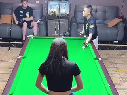 薛珍麒vs刘屹骑7-8跳,总督精彩变态恐怖的大金,617的笑声让总督起了杀心?这球你金我?😂😂😂#台球事迹 #薛珍麒 #薛珍麒vs刘屹骑 #是时候展现真正的技术了 #9球追分