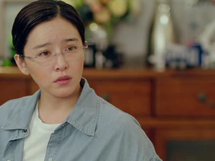 就算是老夫老妻,也还是会吃醋的哦#沸腾人生 #影视解说