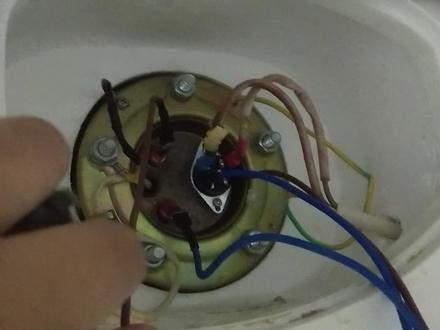 用了十年的热水器还像新的一样 里面有水垢吗 #电热水器 #家电清洗 #家电安装 #黄平杨再德