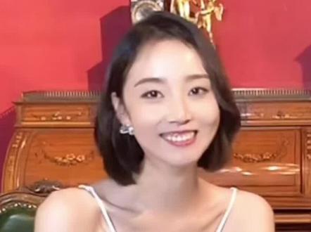 最近的热门评论,不回这是不行了?!#世界小姐杜暘 #世姐联盟 #浪漫教主 #奇幻花园造梦人