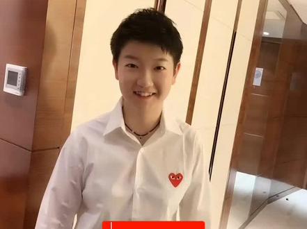 李宁我去你的,我都不舍得看莎宝掉一滴泪你就这么给莎宝订鞋?我心疼我莎宝#孙颖莎@会火