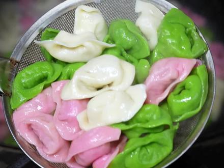 又到了吃槐花的季节,摘了一些槐花包顿饺子,太美味了#新农人计划2026#槐花怎么做好吃#满级吃商通关赛#抖音吃商新灵感