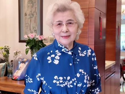 89岁奶奶夏天OOTD,穿搭好不好看鞋是点睛之笔 。老话说脚下没鞋穷半截。#记录真实生活 #穿搭 #老年人 #连衣裙#夏天