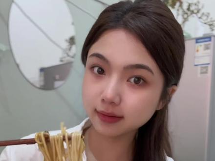 每一次做这个肉酱拌面 我儿子都超爱吃 宝妈们 快按这个做法给家里爱吃面食的宝宝做这个肉酱拌面#宝宝爱吃 #宝妈 #辅食教程